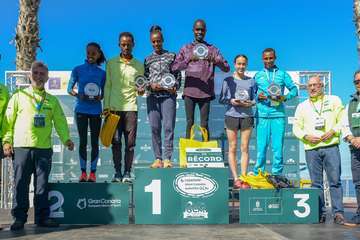 La Cajasiete Gran Canaria Maratón se celebró este domingo en la capital de la isla (Foto TA)